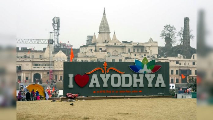 Ayodhya Sees Over 15 Lakh Devotees on Basant Panchami as Kumbh Mela Rush Intensifies