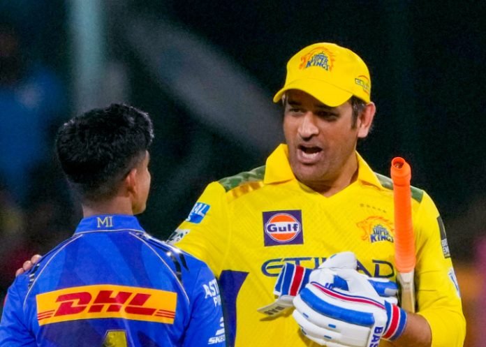 MS Dhoni Focused on Reinventing Himself, Denies Backroom Role in CSK Captaincy