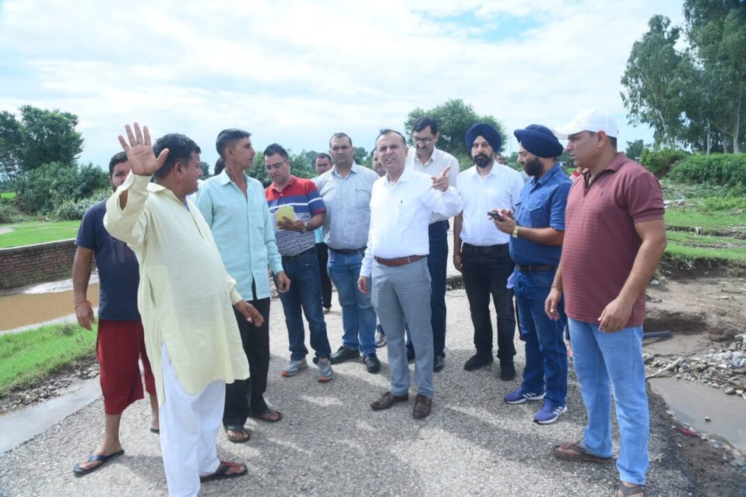 Director Agriculture Anil Gupta Visits Flood-Hit Villages, Assures Relief for Farmers
