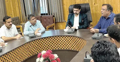 Satish Sharma discusses solar energy at Tawanai Ghar