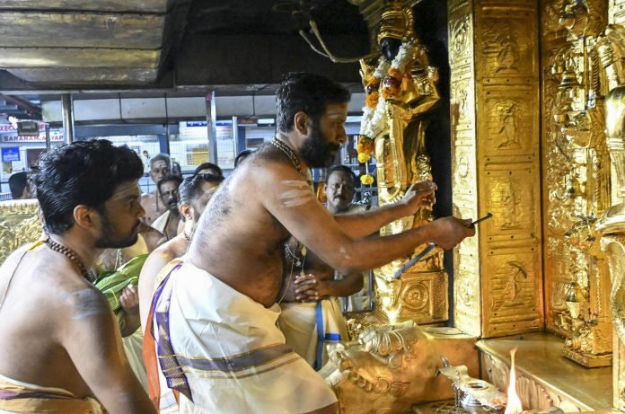 Heavy Rush at Sabarimala Marks Mandalam-Makaravilakku Season