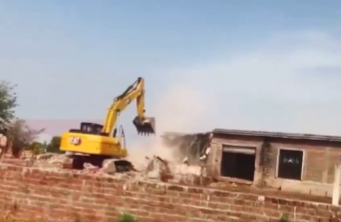 J&K | Three Houses Of Drug Peddlers Demolished Under Anti-Drug Campaign