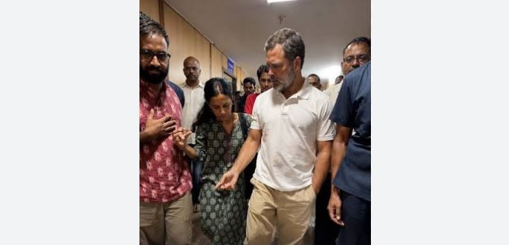 Rahul Gandhi, Priyanka Gandhi Vadra meet injured student protestors, Congress demands PM Modi apologise for ‘police brutality’